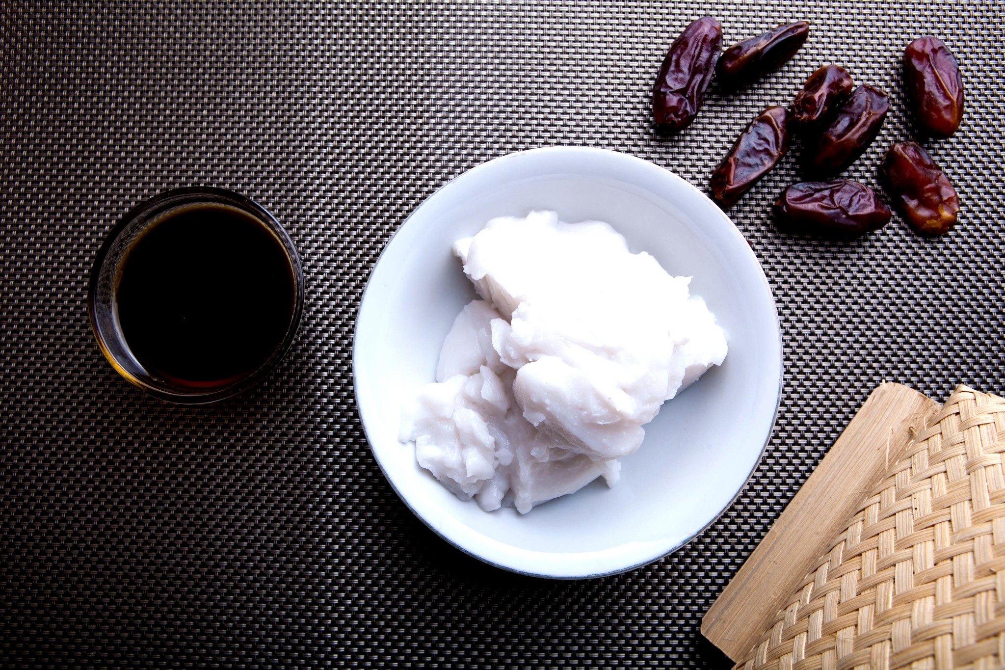 Date-Syrup-Honey-Dates